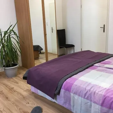 Wunderschoene Altbauwohnung Lejlighed