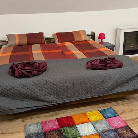 شقة Wunderschoene Altbauwohnung *