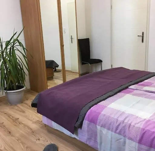 Wunderschoene Altbauwohnung Lejlighed